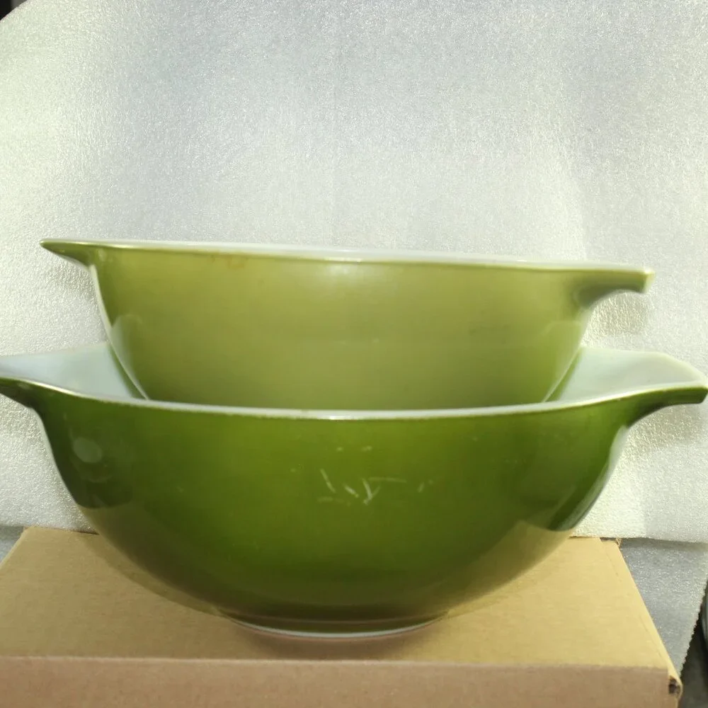 Vintage Pyrex VERDE GREEN Avocado Cinderella Nesting Mixing Bowls Set #443 #444